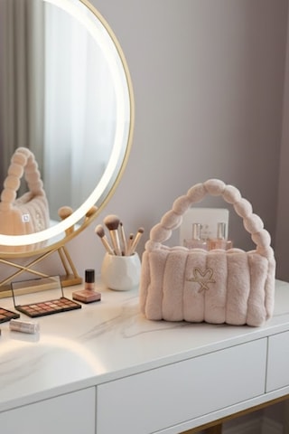 Caş Dekorasyon Krem Renk Peluş Makyaj Çantası