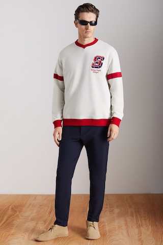 Grimelange Reynon Erkek V Yakalı Aplikeli Organik Pamuklu Içi Polarlı Yumuşacık V Yaka Taş Rengi Sweatshirt