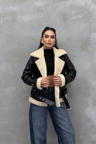 Msm Fashion Kadın İçi Beyaz Kürklü Siyah Kısa Biker Deri Ceket Mont Siyah