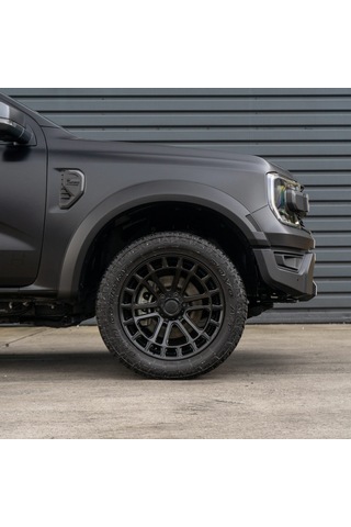 Ford Ranger T9 2023+ Raptor Stil Ön Tampon Ve Dodik Takımı Sinyalsiz
