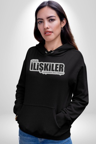 Ciddi İlişkiler Şarjımdan Önce Bitiyor Yazılı Kadın Erkek Siyah Kapüşonlu Sweatshirt Hoodie Siyah