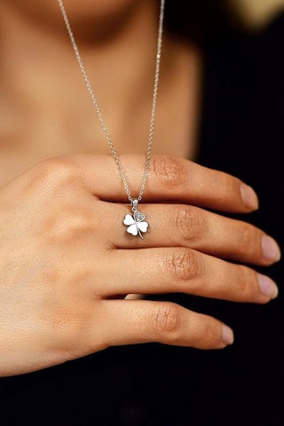 Roza Silver Zirkon Taşlı Rodyum Dört Yapraklı Yonca Gümüş Kolye