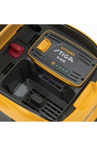 Stiga Collector 548 AE Akülü Çim Biçme Makinesi + Batarya + Şarj Cihazı