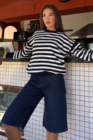 Madmext Lacivert Çizgili Bisiklet Yaka Oversize Kadın Kazak Mg2894