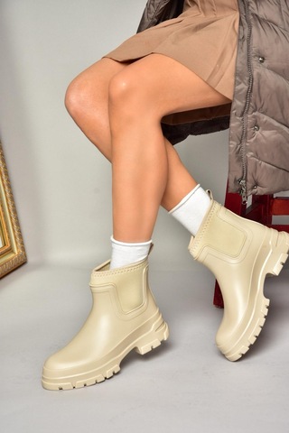 Fox Shoes T858685409 Bej Kalın Tabanlı Yağmur Botu Bej-suni Deri Bej
