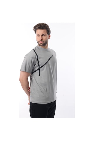 Madmext Boyalı Gri Bisiklet Yaka Şerit Detaylı Pamuklu Erkek T-shirt E7033 Gri