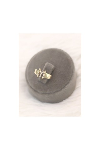 14 Ayar Altın Küçük Y Harfli Taşlı Yüzük