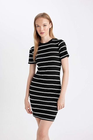 DeFacto Coool Bodycon Vücudu Saran Bisiklet Yaka Çizgili Fitilli Kaşkorse Kısa Kollu Mini Elbise D5987AXNSBK81