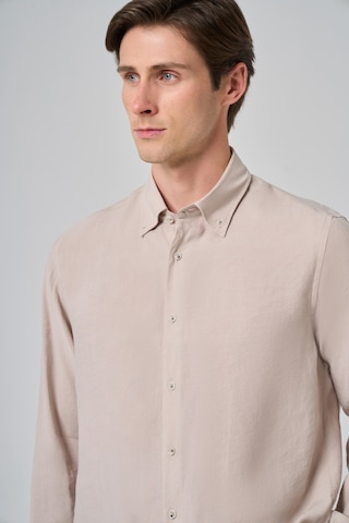 Morven Erkek Bej Trend Düz Desen Dynamic Fit Düğmeli Yaka Gömlek 25ms004030653 Bej Bej