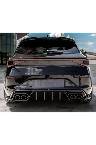 Cupra Leon Mk1 2021-2024 7 Parça Body Kit Parlak Siyah
