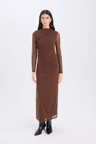 DeFacto Bodycon Vücudu Saran Yarım Balıkçı Yaka Tül Uzun Kollu Maxi Elbise E3548AX24WNBN167 Kahve