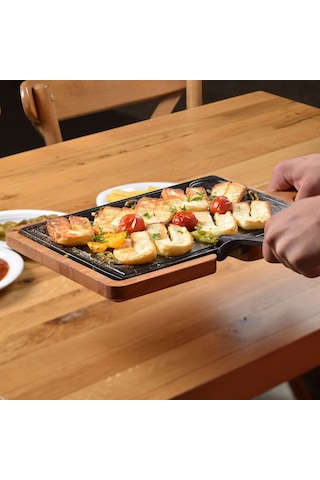 Lava Döküm Ahşap ve Döküm Demir Hot Plate Servis Tahtası. Ölçü 16x30cm.