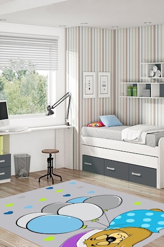 Dijital Baskılı Uyuyan Sevimli Ayıcık Desenli Dekoratif Yıkanabilir Kaymaz Taban Çocuk Halısı Çok Renkli