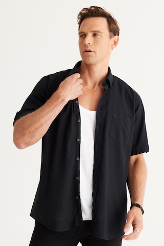 AC&Co / Altınyıldız Classics Erkek Siyah Comfort Fit Düğmeli Yaka %100 Pamuk Flamlı Kısa Kollu Casual Gömlek 4A2022200132SYHXXL Siyah