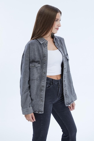 Selectmoda Kadın Çift Cepli Çıtçıt Kapamalı Oversize Kot Gömlek Antrasit