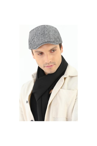 Kışlık Spor Kasket Siyah-Beyaz Beyaz - Siyah