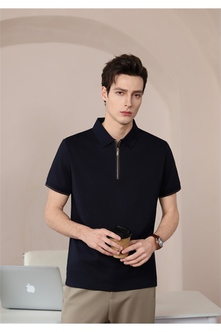 New Performance Premium Polo T-shirt %53,8 Polyester %37,2 Pamuk %2,5 Spandex %2,0 Asetat %1,7 Bakır Amonyak %1,5 Dut İpeği %1,3 Keten Lacivert