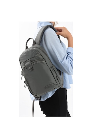 571 Collections Ultra Hafif Şik Ve Su Geçirmez Orta Boy Sırt Çantası Açık Gri Model: 571-13-9c Gri