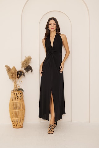 Darlin Moda Siyah Yırtmaçlı Önü Düğüm Detaylı Maxi Boy Elbise Dm1033