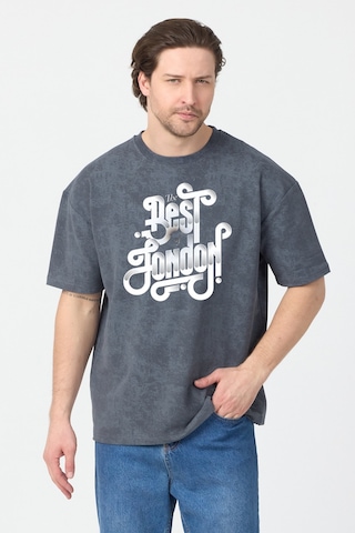 Urbantrendstore Baskılı Asit Yıkamalı Pamuklu Oversize Salaş Rahat Kalıp Günlük Özel Gün Tişört Biskilet Ve Yuvarlak Yaka Tshirt Regular Normal Kalıp Casual Terletmeyen Soft Dokulu Tarz Bayrama Özel Tişört Gri