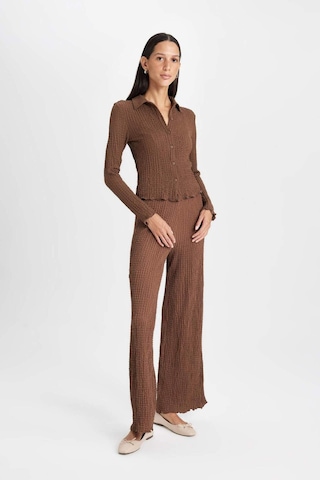 Defacto Regular Fit Beli Lastikli Basic Düz Bürümcük Pantolon D4415AX24AUBN254 Kahve