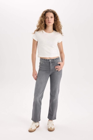 DeFacto Comfort Straight Yüksek Bel Bilek Boy Jean Yıkamalı Pantolon E3413AXNSNM36