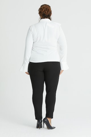 Pera Moda Dökümlü Fırfır Yaka Büyük Beden Bluz Beyaz