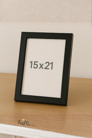 Siyah Boyalı Ahşap Fotoğraf Çerçevesi 15x21 Cm Şık & Dekoratif Masaüstü Kullanım Pürüzsüz Yüzey