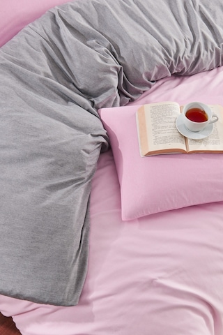 Çift Taraflı Çarşafı Lastikli Çift Kişilik Nevresim Takımı Pembe Gri