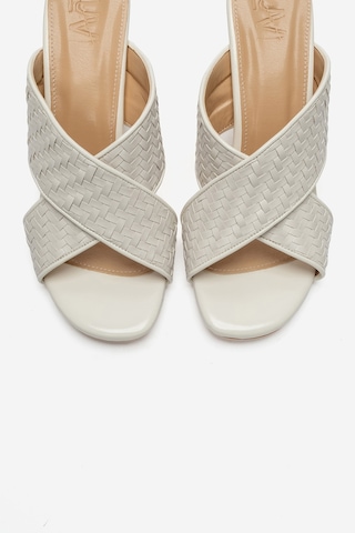 Luvi Shoes Lavean Ekru Örgü Çapraz Bantlı Kadın Dolgu Topuklu Terlik