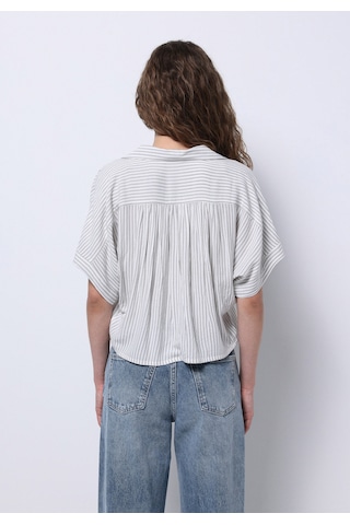 Colin's Colins Regular Fit Shirt Neck Çizgili Kadın Yeşil Kısa Kol Gömlek Cl1074646 Q1.v1 Sag Sage Çok Renkli