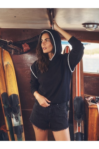 Onloox Kadın Siyah Siyah Pamuklu Kapişonlu Uzun Kollu Rahat Kesim Dantel Detaylı Sweatshirt