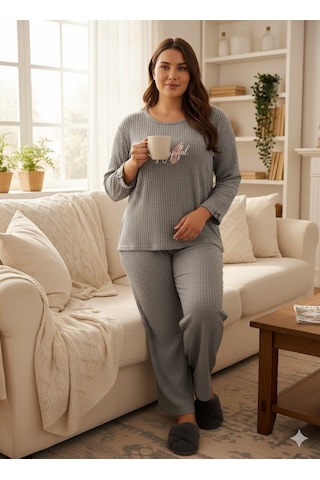 Kadın Gri Büyük Beden Pijama Takımı Gri