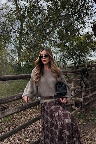 Kahverengi Kare Desenli Asimetrik Etek - 2210 Kahverengi