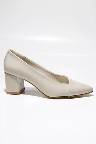 Krem Rengi Sivri Burun Kalın Topuklu Ayakkabı Krem