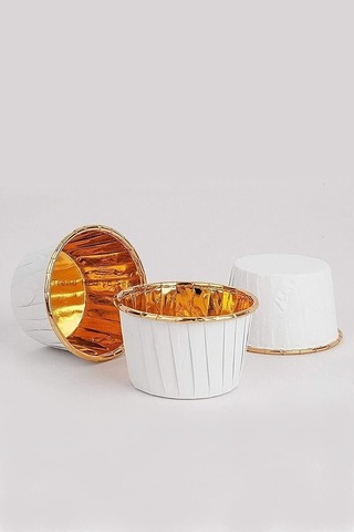 Trend Hediye Sepeti 25'li Beyaz Gold Muffin Kek Kalıbı, Kek Kapsülü Cupcake Kalıbı, Airfryer Uyumlu Sku: Smg8690010548450 Ahşap