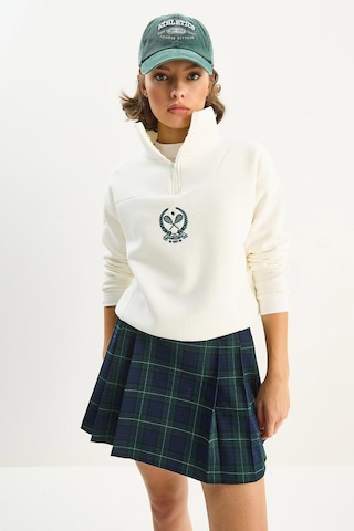 Shade Kadın Dik Yaka Yarım Fermuarlı İçi Polarlı Crop Sweatshirt 1808 60283713 - Beyaz