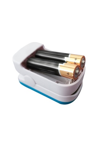 Maiyame Parmak Tipi Oksimetre: Oksijen Doyması Ve Nabız Ölçer, 5 Saniye Otomatik Kapatma, Mavi-beyaz Tasarım Pil Dahil Değil