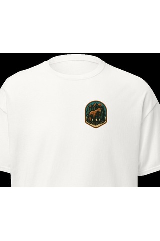 Wildstyle Boz Ayı Renkli Vintage Yaban Hayat Doğa Orman Rozet Baskılı Unisex Bisiklet Yaka Pamuklu Tişört Beyaz