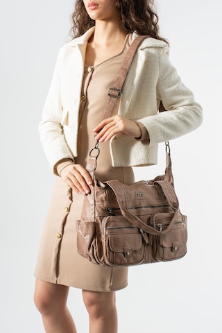 571 Collections Yıkanmış Deri Çok Cepli Omuz Kol Çantası Vizon Model: 571-12m