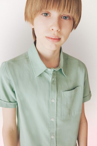 DeFacto Erkek Çocuk Polo Yaka Keten Görünümlü Basic Düz Kısa Kollu Gömlek Z3204A625SMGN1167