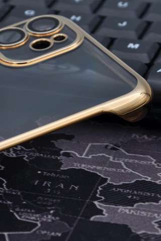 Apple Uyumlu iPhone 11 Uyumlu Altın Sarı Gold Renkli İnce Kenarlı Şeffaf Sert Kapak Kılıf Sarı -