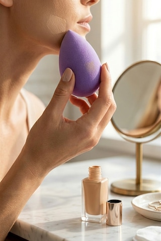 Makyaj Süngeri Mor Beauty Blender Fondöten Ve Kapatıcı Uygulama Süngeri, 6 Cm