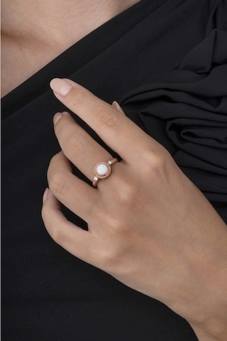 Gümüş Pazarım Beyaz Opal Taşlı Ayarlamalı 925 Ayar Gümüş Kadın Yüzük Altın - Gümüş