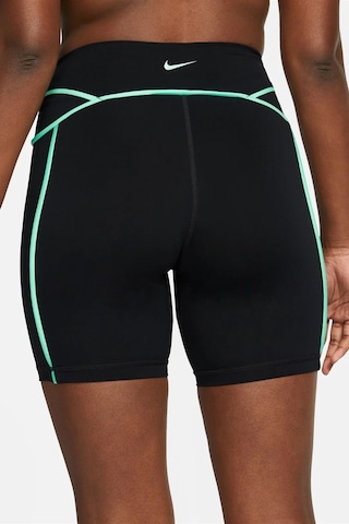 Nike Pro Dri-fıt Mid Rise 7 İnç Membershp Kadın Siyah Kısa Tayt
