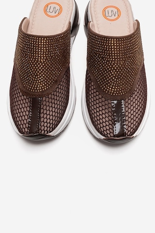 Luvishoes Glea Kahverengi Taşlı Burnu Kapalı Kadın Terlik