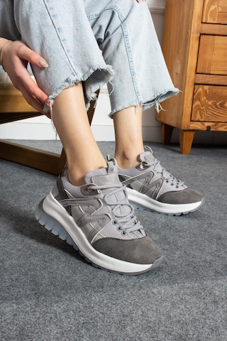Shoetek Susanne Kadın Sneakers Bağcıklı Spor Ayakkabı Gri Süet Gri Süet Gri
