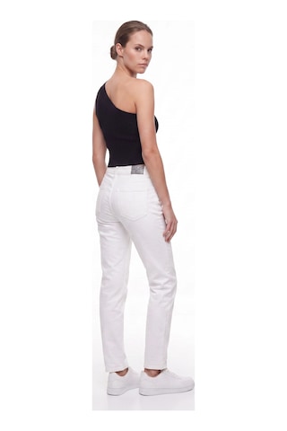 CEMO Kadın Yüksek Bel Mom Fit Düz Paça Jean Pantolon Beyaz