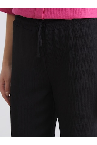 Lcw Comfort Siyah Beli Lastikli Dokulu Kadın Pantolon