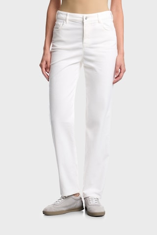 Emporio Armani Pamuklu Düğme Ve Fermuarlı Düz Paça Jeans Kadın Kot Pantolon Ew003498 Af17028 U0006 Beyaz